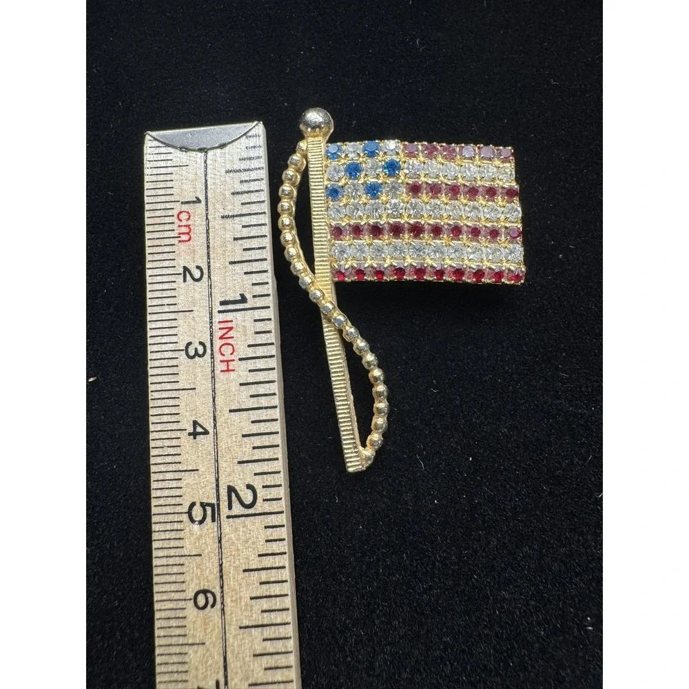 Vintage Red Clear Blue Rhinestone USA American Patriotic Flag Pin Brooch